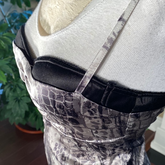 MARCIANO - SILK BODYCON DRESS - Picture 11 of 13